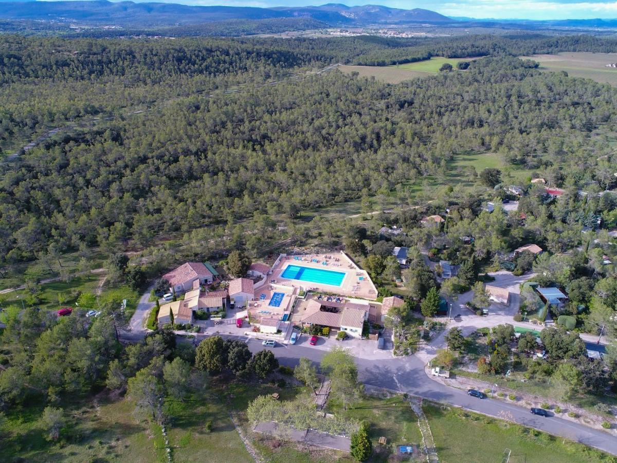 Bungalow Claret Vacquières Екстериор снимка